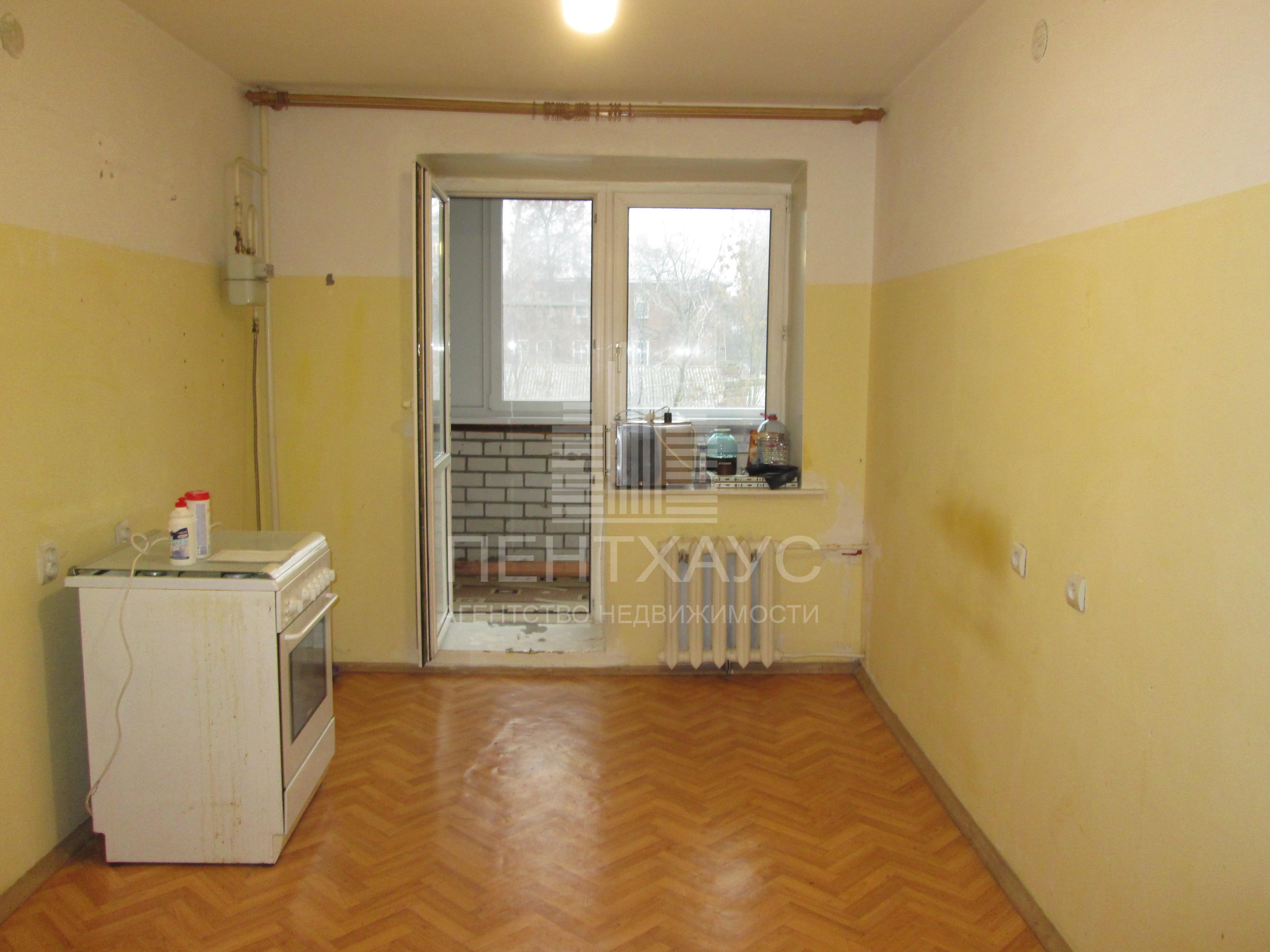 4-комнатная квартира, 90,8 м², 3/10 эт., Перекопский военный г-к, 25