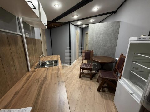 Сдаётся 1-комнатная квартира, 38 м², 2/5 эт., Зелёная улица, 17