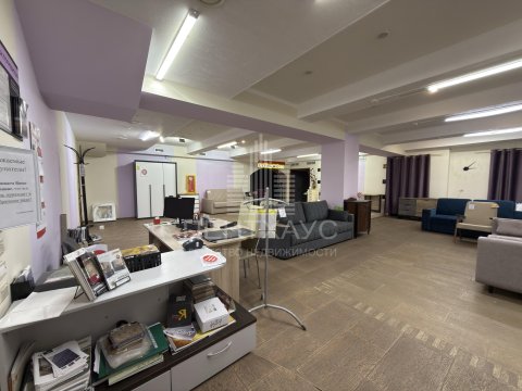 Торговое помещение, 318,4 м², улица Калинина, 46