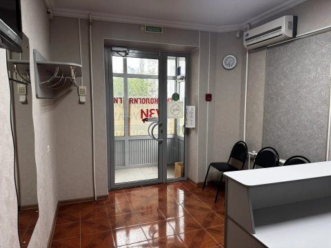Сдаётся помещение свободного назначения, 70,8 м², мкр 70 лет ВЛКСМ, 21