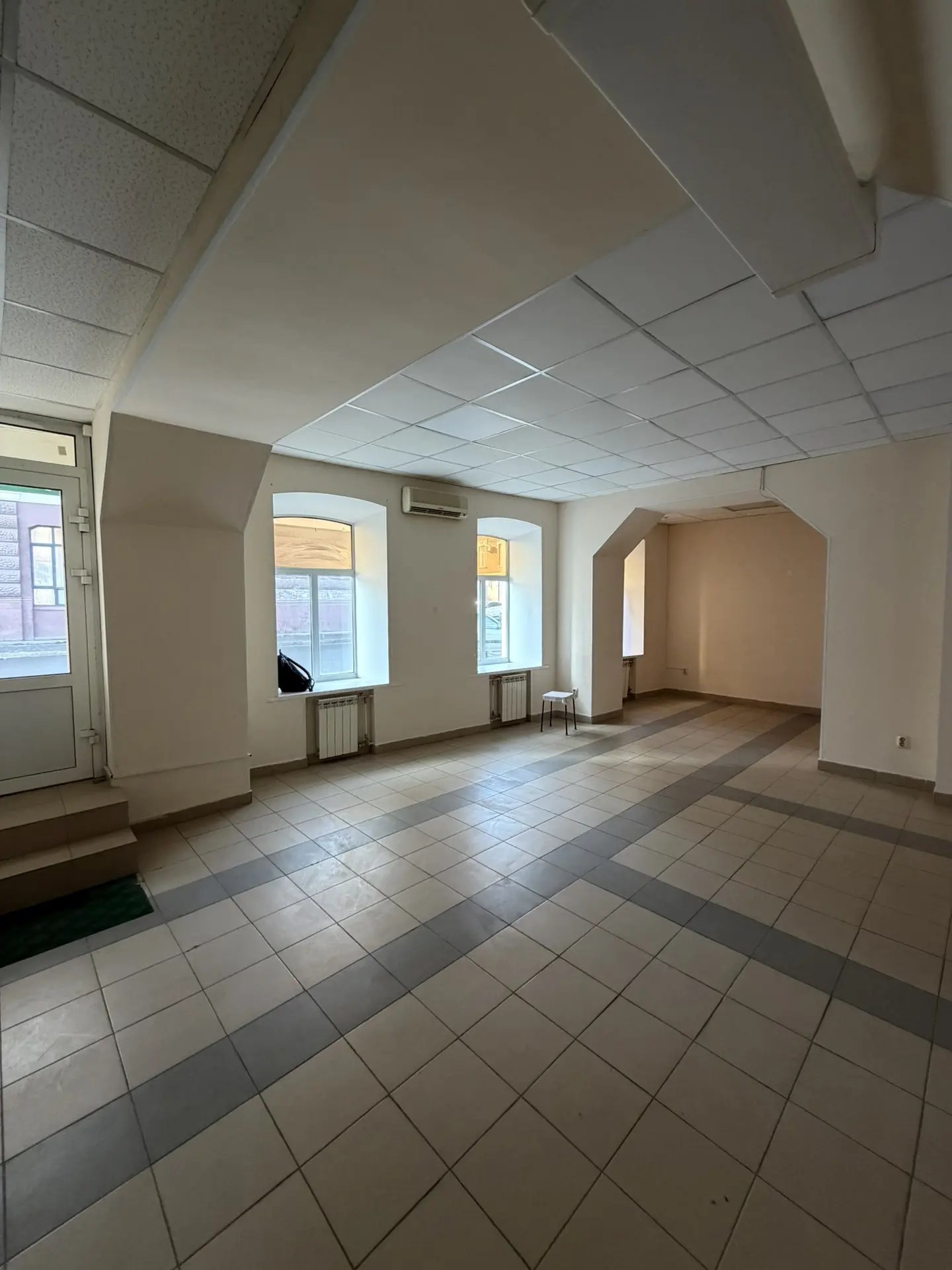 Помещение свободного назначения, 212,3 м², ул Постникова, 34