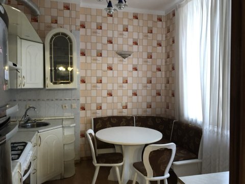 3-комнатная квартира, 92,5 м², 4/4 эт., ул Ленинская, 61