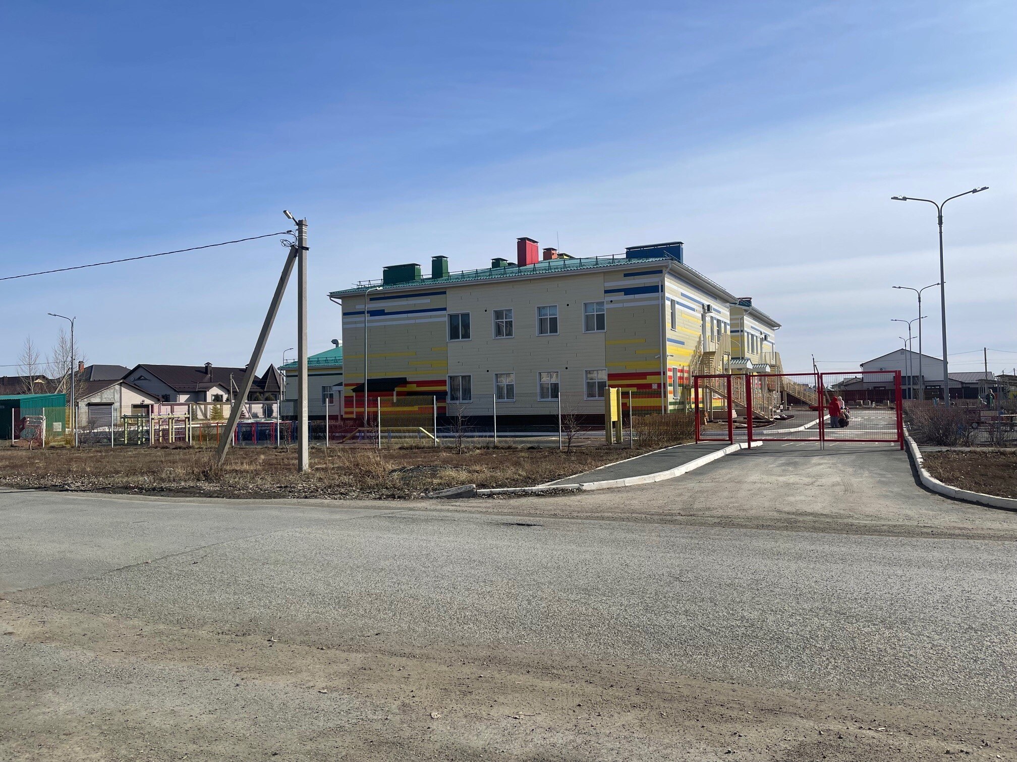 2-комнатная квартира, 60 м², 1/3 эт., ул Перовская, 6