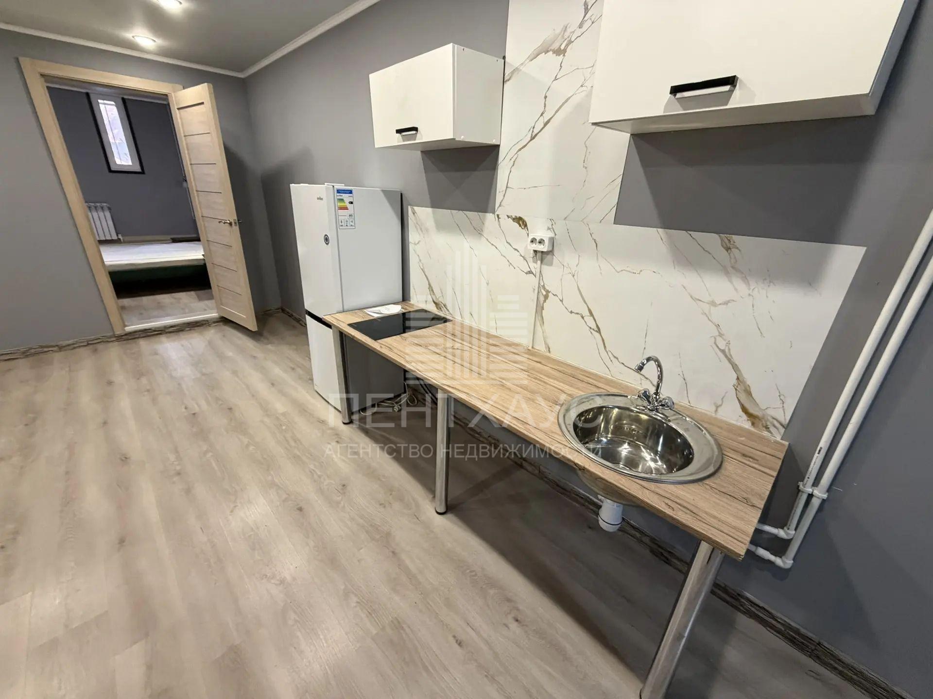 Сдаётся 2-комнатная квартира, 60 м², 1/5 эт., Зелёная улица, 17