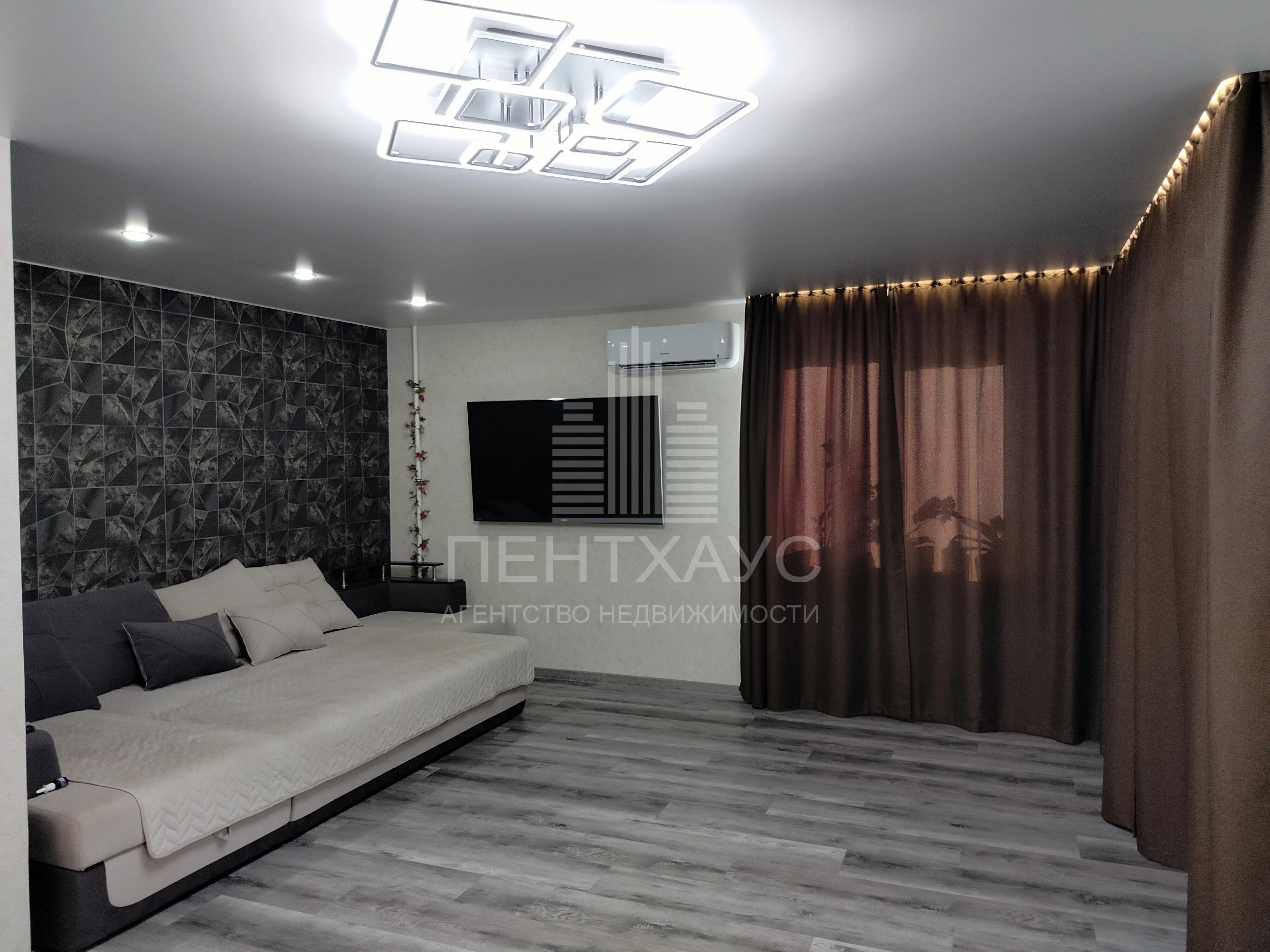 3-комнатная квартира, 105,2 м², 1/15 эт., Славная улица, 4