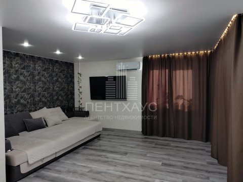 3-комнатная квартира, 105,2 м², 1/15 эт., Славная улица, 4