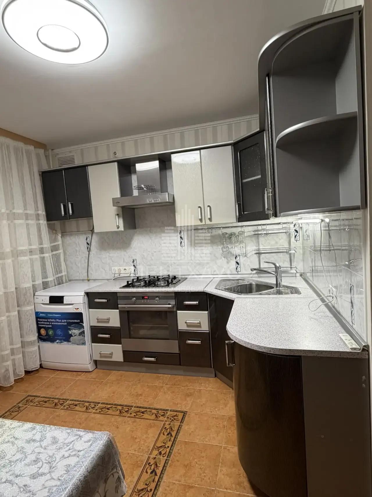 2-комнатная квартира, 55,6 м², 8/10 эт., проспект Строителей, 15Ж