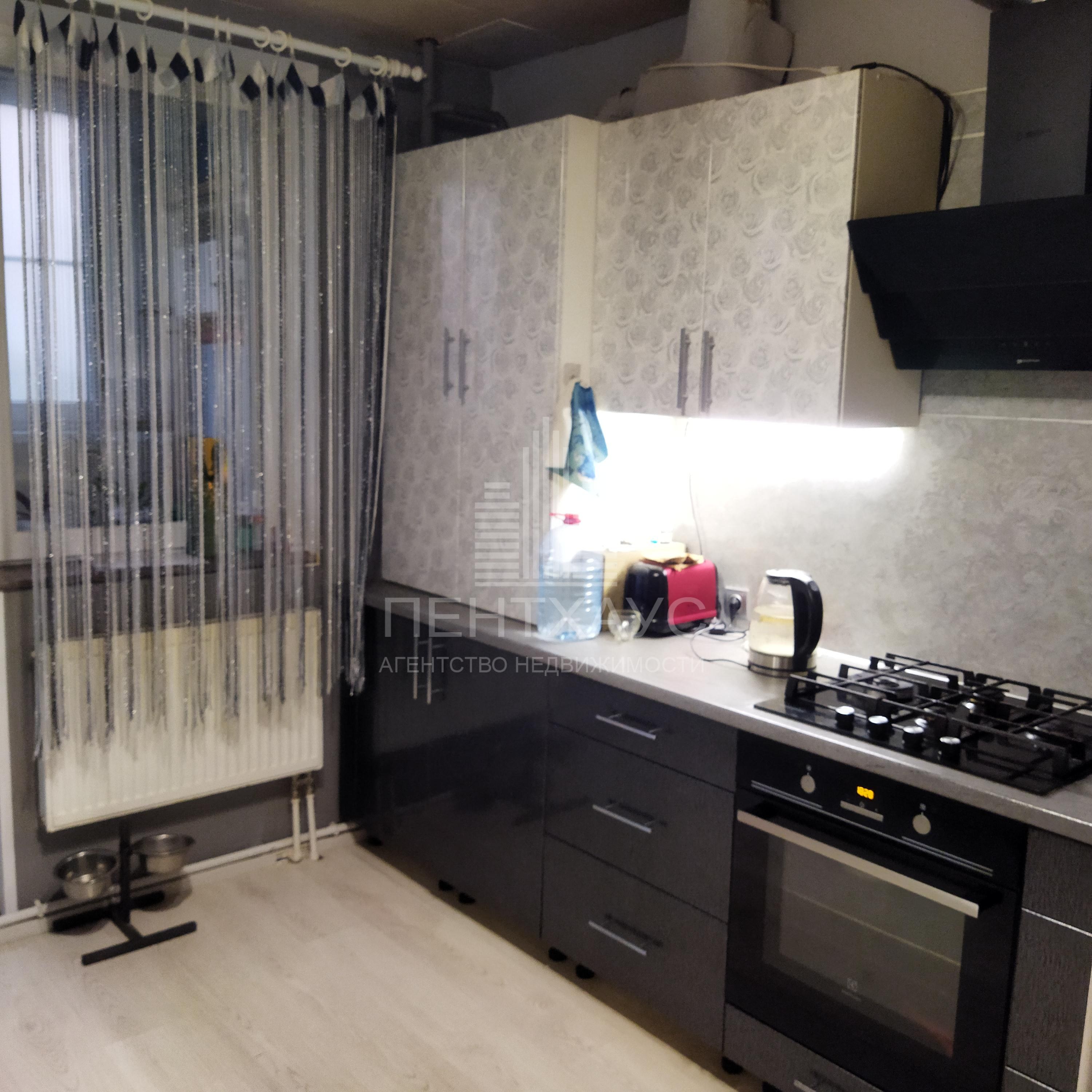 4-комнатная квартира, 82,2 м², 1/4 эт., Новгородская улица, 37к2