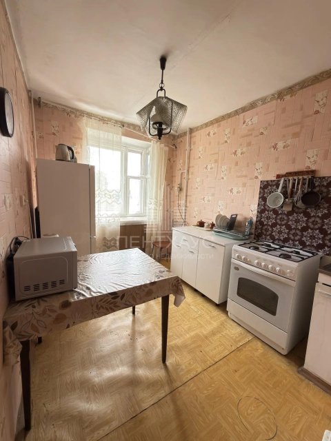 2-комнатная квартира, 47,7 м², 5/9 эт., проспект Строителей, 46