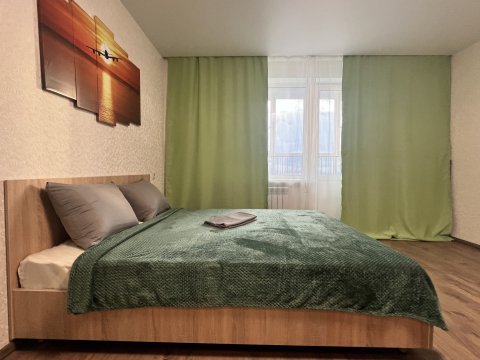 1-комнатная квартира посуточно, Тухачевского, 84