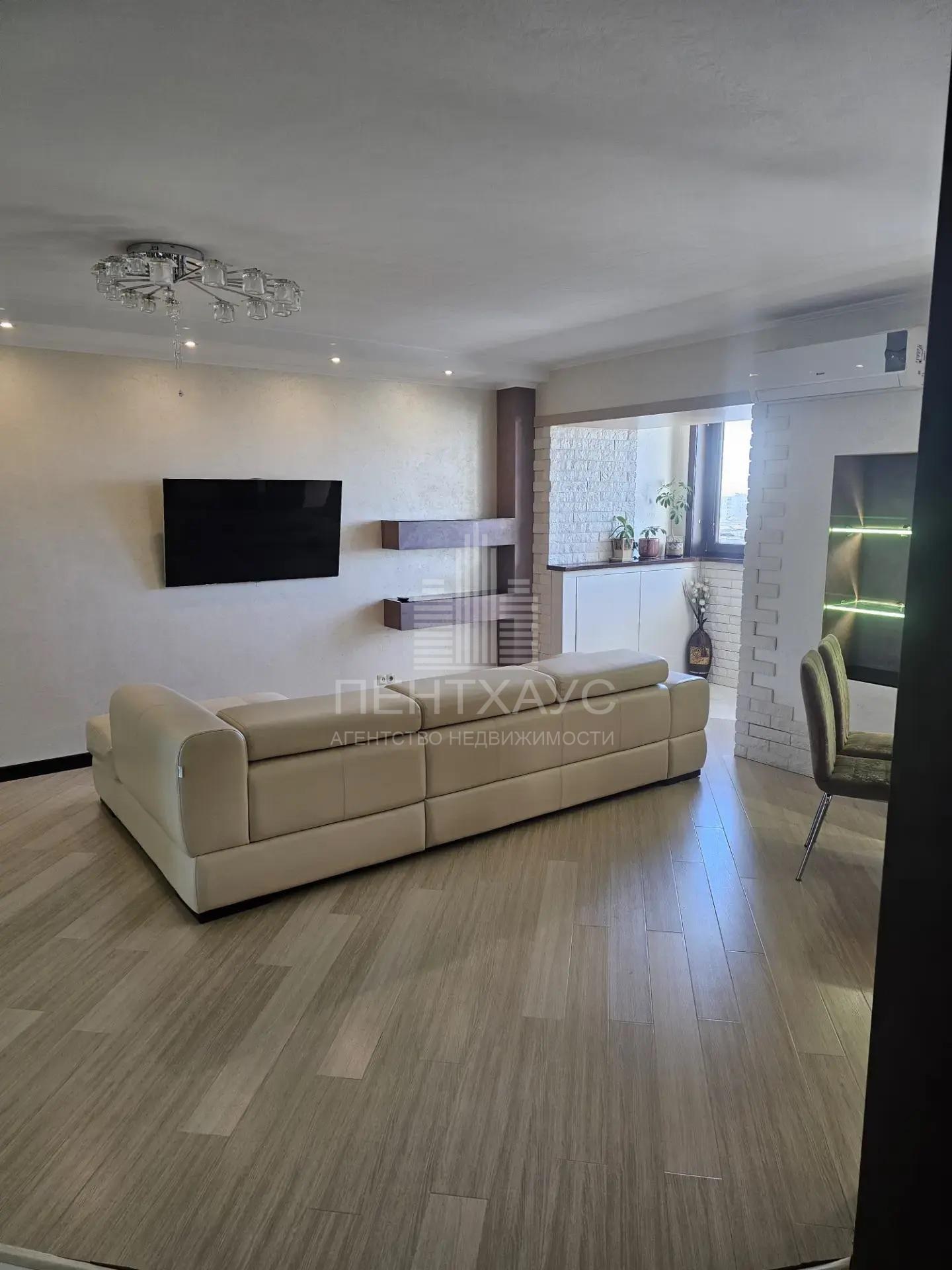 2-комнатная квартира, 89,5 м², 14/14 эт., Садовая улица, 12