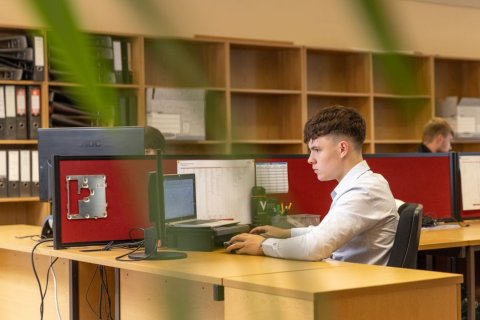 Директор магазина-партнёр — Пятёрочка