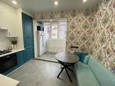 2-комнатная квартира, 46,4 м², 2/3 эт., Центральная улица, 32к6