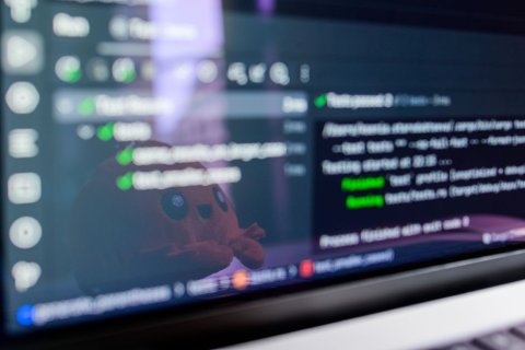 Телеграм-бот с приёмом оплаты и админкой