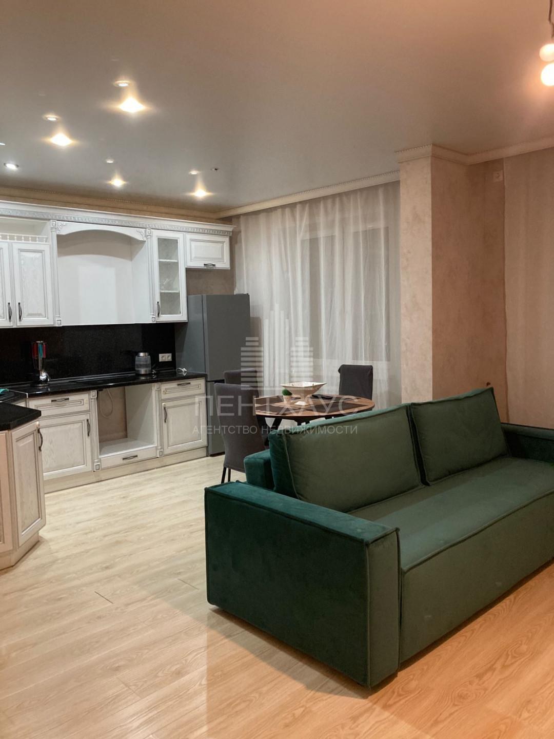 2-комнатная квартира, 61,2 м², 16/16 эт., ул Крайнова, 3а