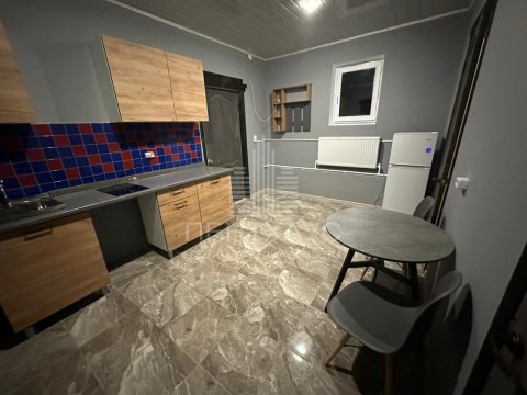 Сдаётся 2-комнатная квартира, 42 м², 1/4 эт., Зеленая ул., 17