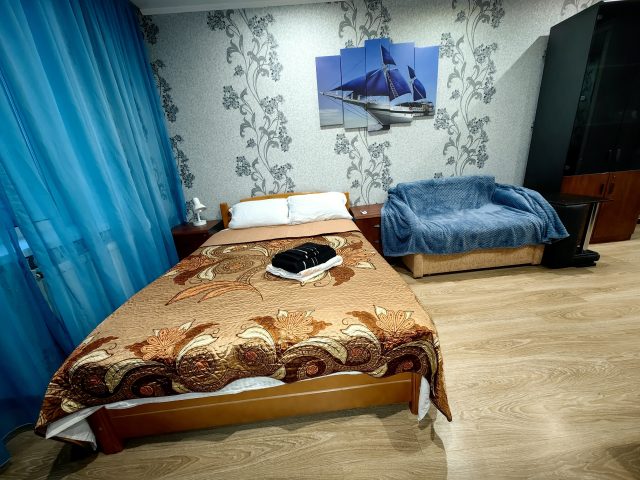 2-комнатная квартира посуточно ул. Карла Маркса 177В