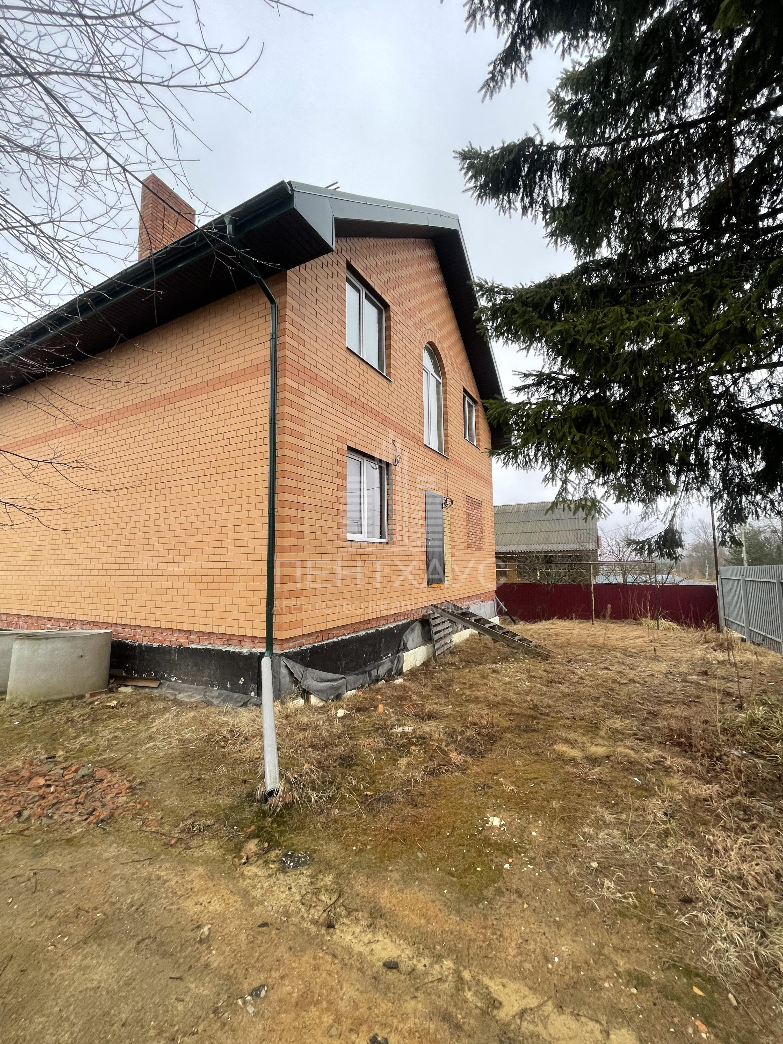 Дом, 266 м², участок 9,7 сот., Центральная улица, 61
